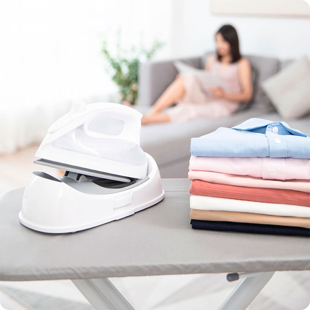 Беспроводной утюг Lofans Household Cordless Steam Iron